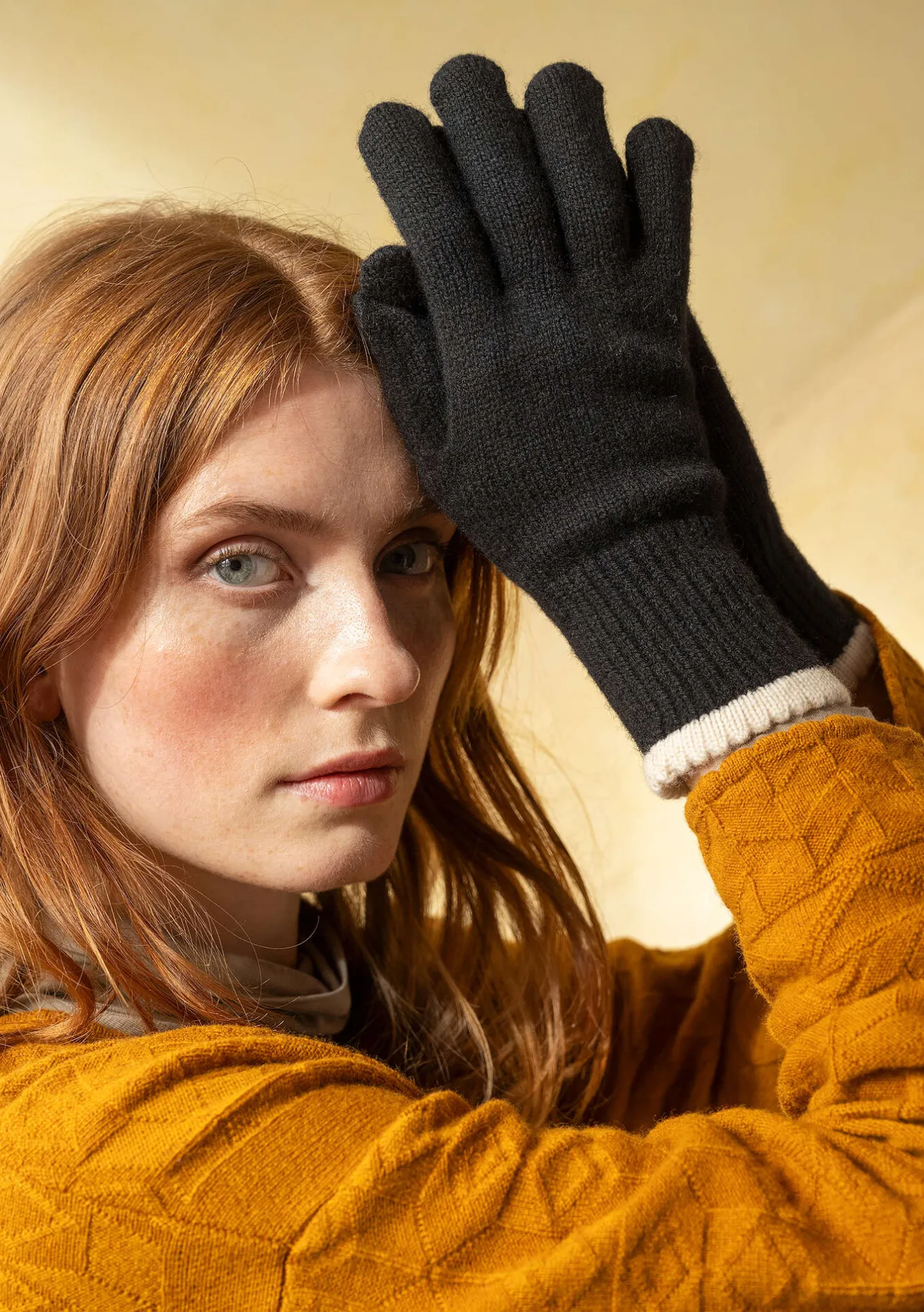 Gudrun Sjödén Fingerhandschuhe aus Lammwolle