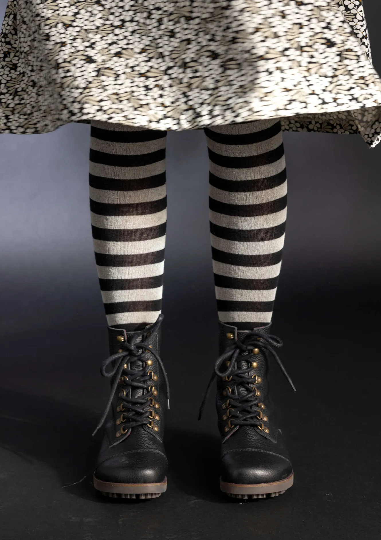 Gudrun Sjödén Gestreifte Strumpfhose aus Bio-Baumwolle