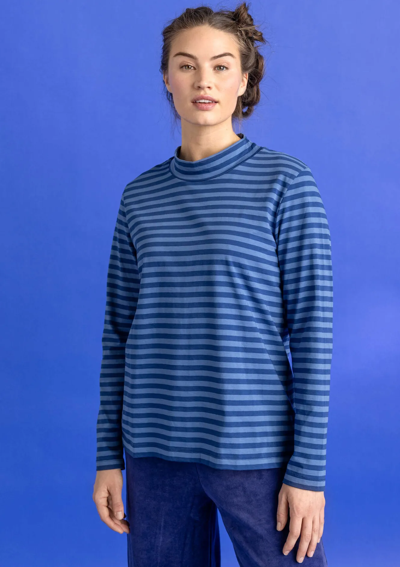 Gudrun Sjödén Gestreiftes Stehkragenshirt aus Bio-Baumwolle