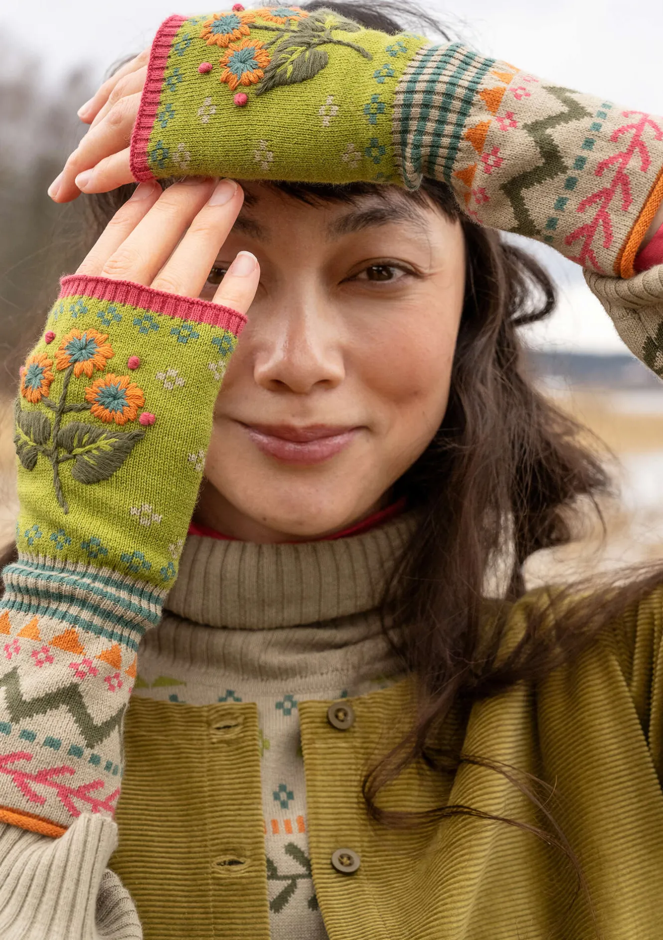 Gudrun Sjödén Handstulpen „Borealis“ aus Bio- und Recycling-Baumwolle/Wolle