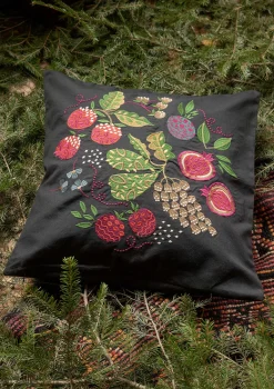 Gudrun Sjödén Kissenhülle „Fruits“ aus Bio-Baumwolle