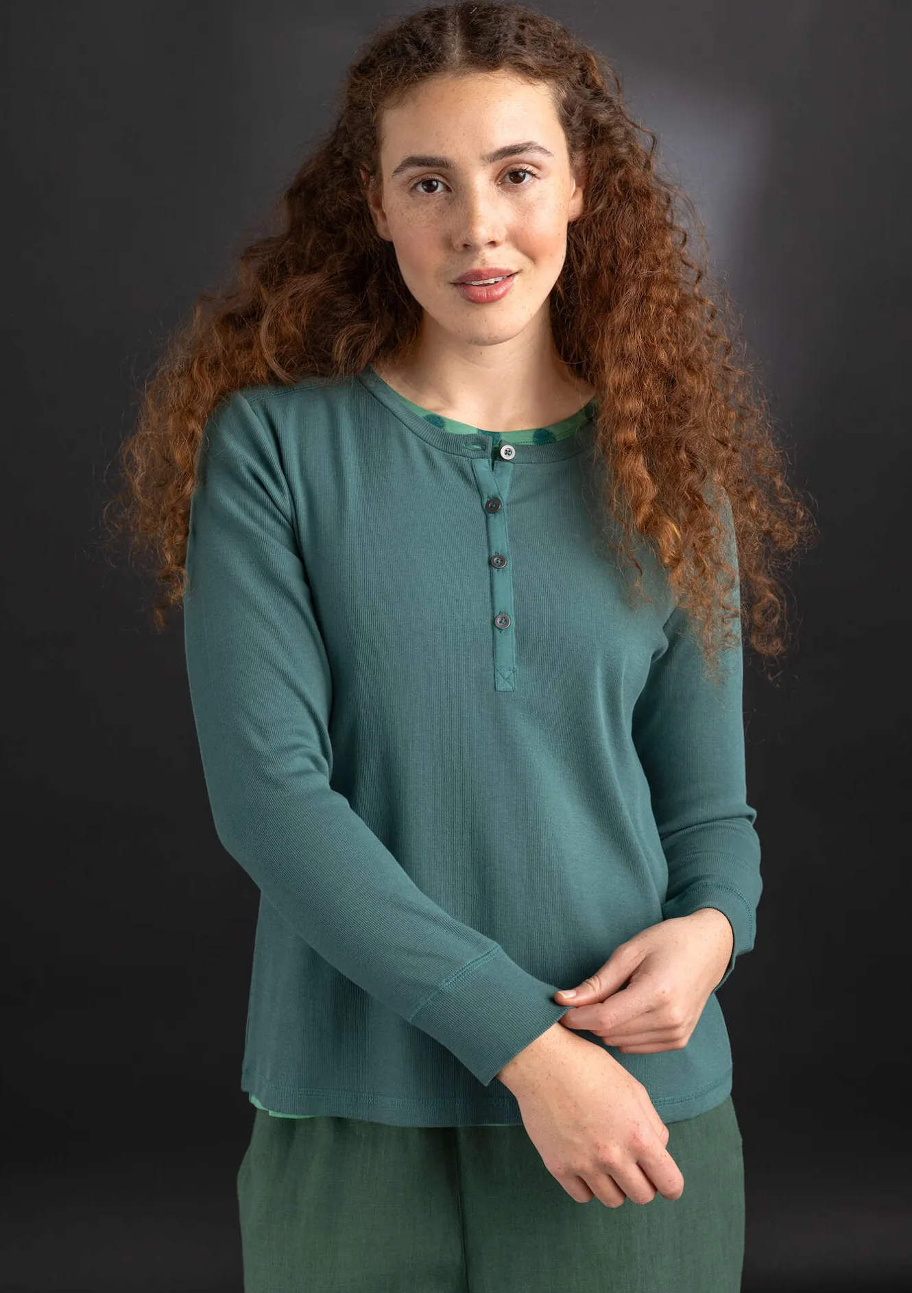 Gudrun Sjödén Knopfleistenshirt aus Bio-Baumwollripp