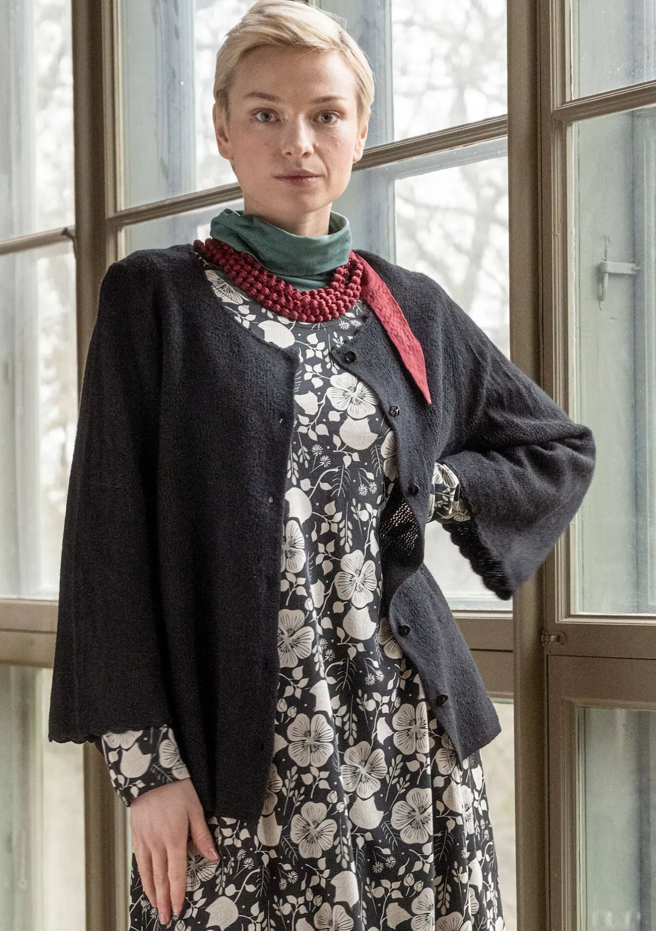 Gudrun Sjödén Pointelle-Strickjacke „Blomstra“ aus Bio-Wolle