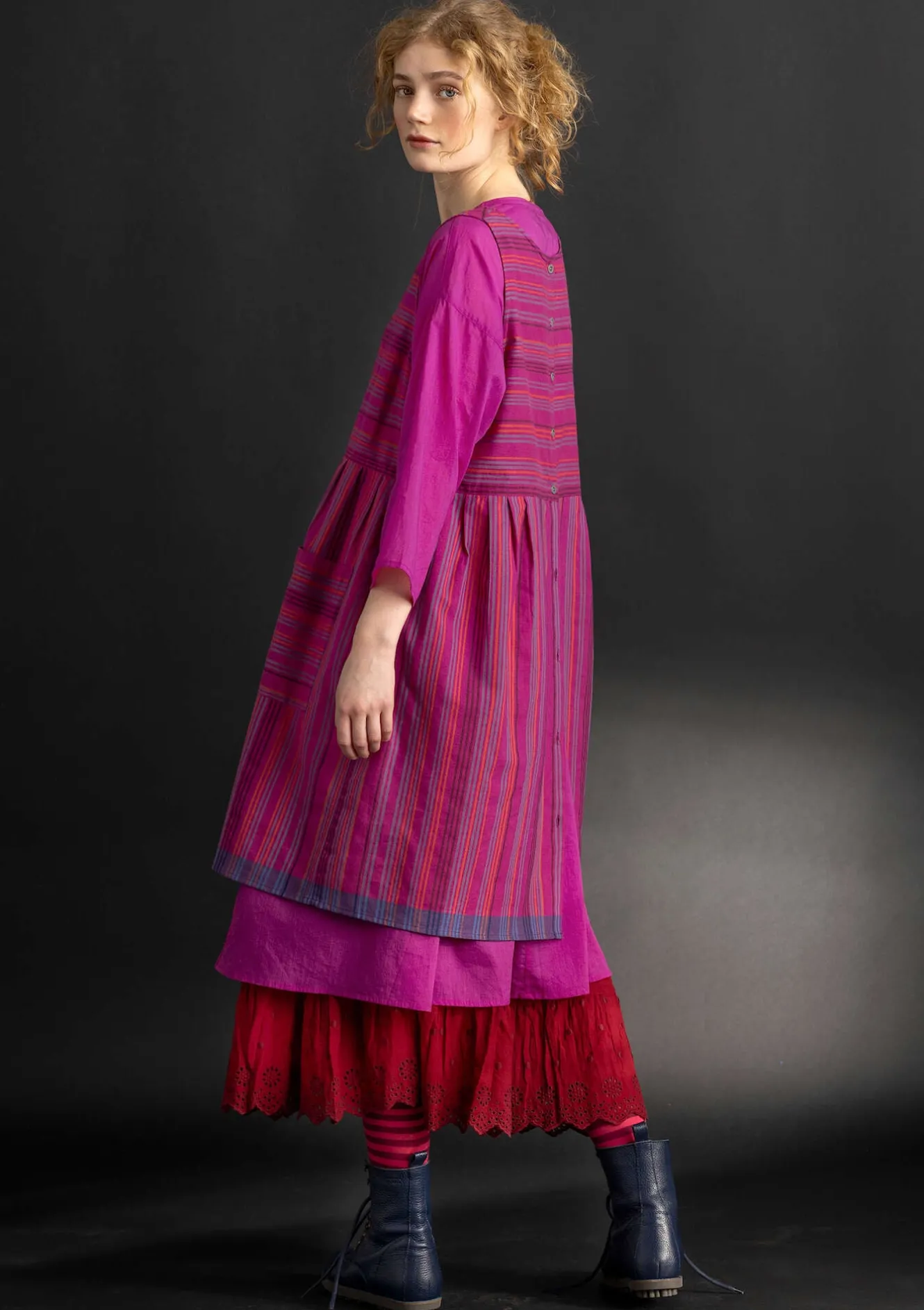 Gudrun Sjödén Schürzenkleid „Ava“ aus Bio-Baumwollgewebe
