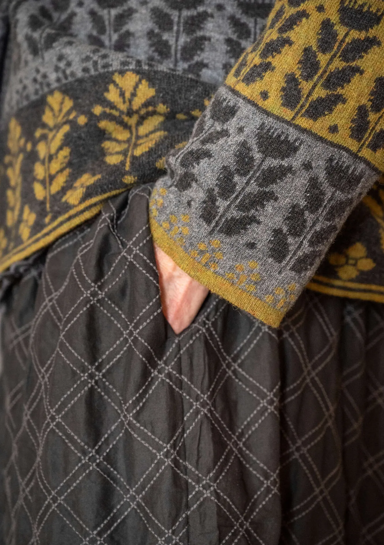 Gudrun Sjödén Strickjacke „Edda“ aus Recycling-Wollgemisch