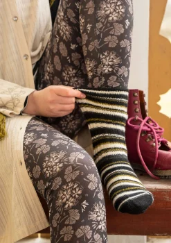Gudrun Sjödén Stricksocken aus Lammwolle/Recycling-Wolle