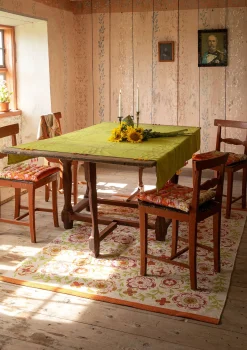 Gudrun Sjödén Teppich „Desert Bloom“ aus Bio-Baumwolle