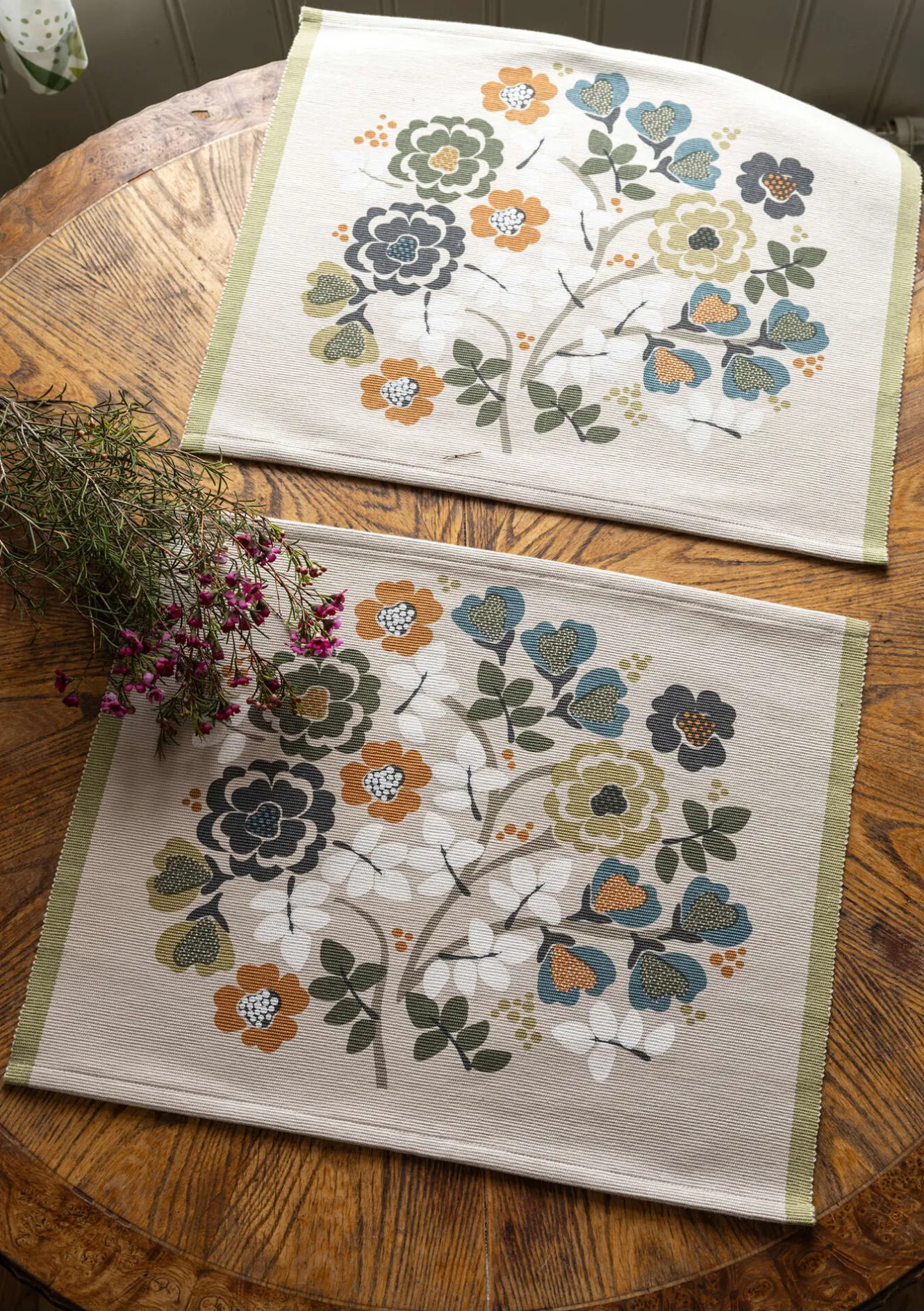 Gudrun Sjödén Tischset „Wild rose“ aus Bio-Baumwolle