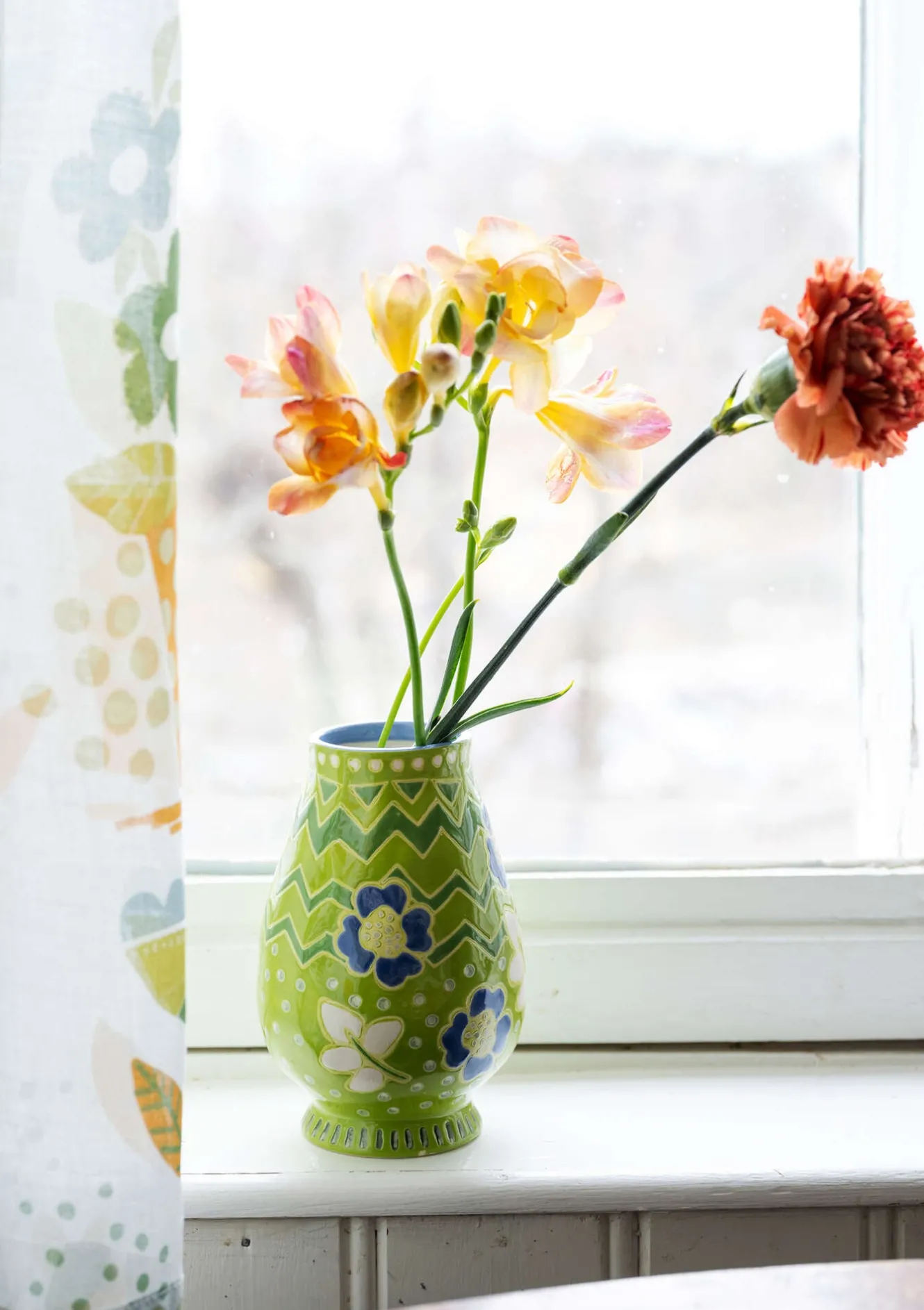 Gudrun Sjödén Vase „Wild rose“ aus Keramik