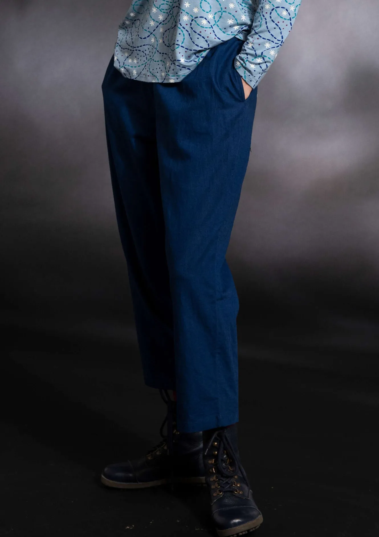 Gudrun Sjödén Webhose aus Bio-Baumwolle/Leinen