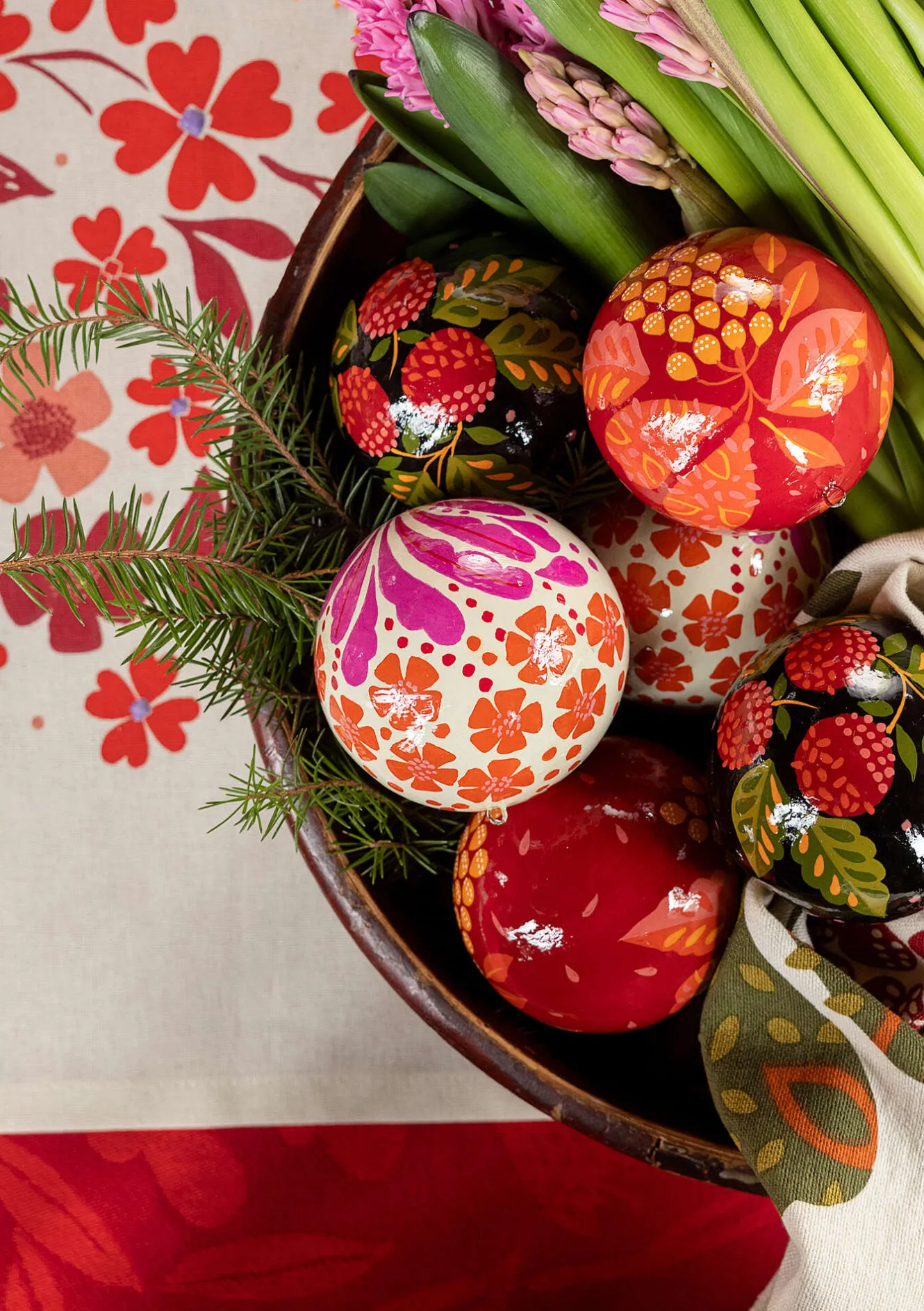 Gudrun Sjödén Weihnachtskugel „Gnistra“ aus Papiermaschee